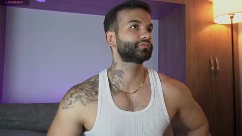 Snapshot of mark_hazze chatting on February 10, 2026, 11:31 pm Mark online show from February 10, 2026, 11:31 pm