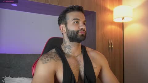 Snapshot of mark_hazze chatting on February 17, 2026, 11:55 pm Mark online show from February 17, 2026, 11:55 pm