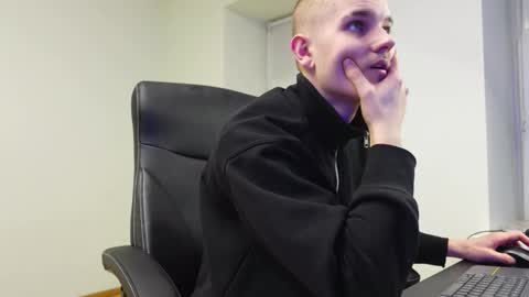 Snapshot of mark_karson chatting on January 12, 2026, 6:13 pm MARK KARSON online show from January 12, 2026, 6:13 pm