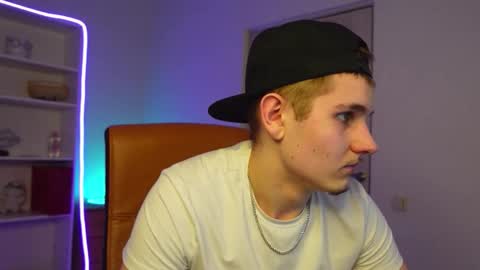 Snapshot of mark_karson chatting on February 25, 2026, 5:33 pm MARK KARSON online show from February 25, 2026, 5:33 pm