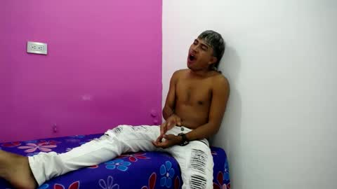 Snapshot of mark_latin18 chatting on February 6, 2025, 12:48 pm mark_latin18 online show from February 6, 2025, 12:48 pm