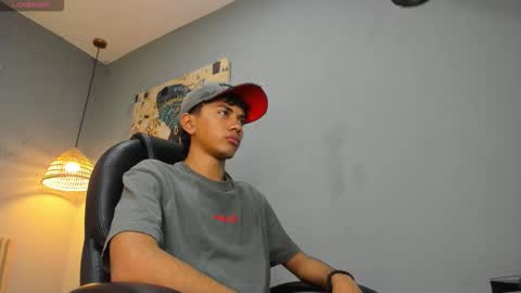 Snapshot of markbowie chatting on January 15, 2026, 12:43 pm markbowie online show from January 15, 2026, 12:43 pm