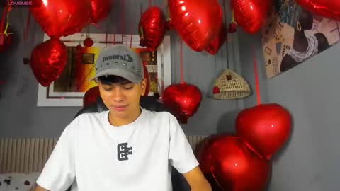 Snapshot of markbowie chatting on February 13, 2026, 1:40 pm markbowie online show from February 13, 2026, 1:40 pm