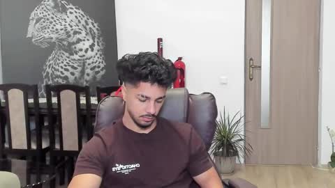 Tison online show from October 19, 2025, 12:06 pm