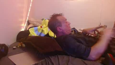 markymark101825061 online show from January 12, 2025, 1:42 am