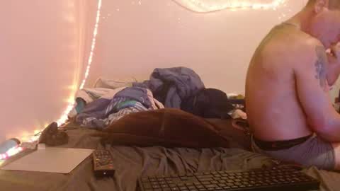 markymark101825061 online show from January 29, 2025, 1:37 am