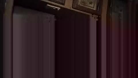 markymark101825061 online show from December 15, 2025, 8:29 am