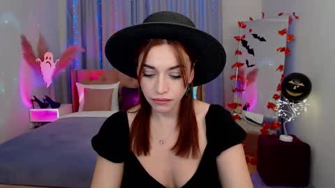 Snapshot of marladewis chatting on October 25, 2025, 10:56 am MarlaDewis online show from October 25, 2025, 10:56 am