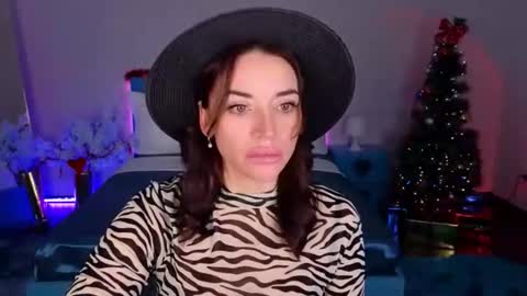 Snapshot of marladewis chatting on January 7, 2026, 6:10 pm MarlaDewis online show from January 7, 2026, 6:10 pm