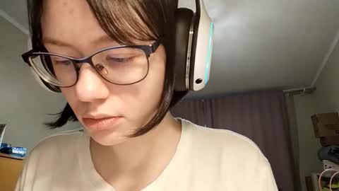 Snapshot of marlamirra chatting on November 24, 2025, 12:27 pm Serena online show from November 24, 2025, 12:27 pm