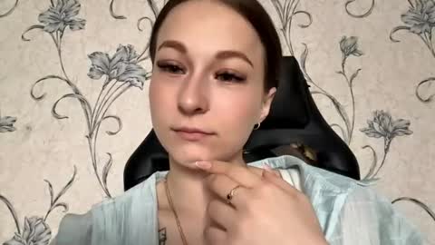 Snapshot of marlenahuit chatting on May 29, 2026, 5:49 am Lena online show from May 29, 2026, 5:49 am