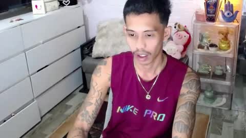 marlmoreno10 online show from July 9, 2026, 2:21 pm