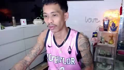 marlmoreno10 online show from July 12, 2026, 2:24 am