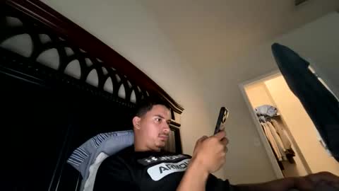 marlonnolascotabora15 online show from May 12, 2026, 1:30 pm