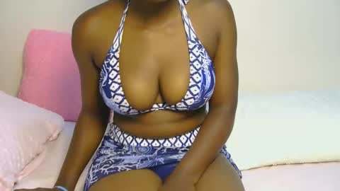 Snapshot of marly_marlie chatting on April 16, 2026, 11:33 am Marlie online show from April 16, 2026, 11:33 am