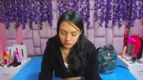 Snapshot of marlyanal chatting on January 3, 2025, 1:03 pm Marly Anal online show from January 3, 2025, 1:03 pm