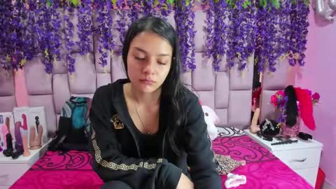 Snapshot of marlyanal chatting on February 17, 2025, 1:21 pm Marly Anal online show from February 17, 2025, 1:21 pm