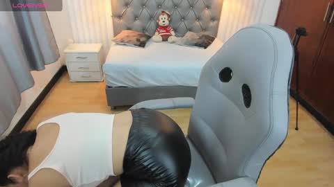 Marnie online show from December 15, 2024, 7:53 pm