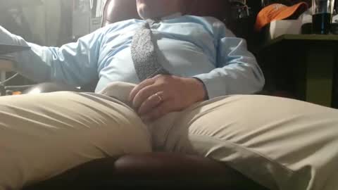 only fans marrieddad19751975 online show from November 6, 2025, 11:04 pm