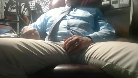 only fans marrieddad19751975 online show from November 27, 2025, 1:07 am