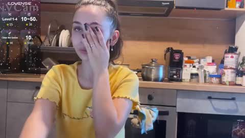 Snapshot of marry_jain chatting on March 10, 2026, 1:10 am Merry online show from March 10, 2026, 1:10 am