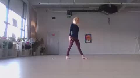 MaryGoRound online show from November 8, 2025, 3:12 pm