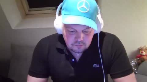 mars0481 online show from December 22, 2025, 5:10 pm