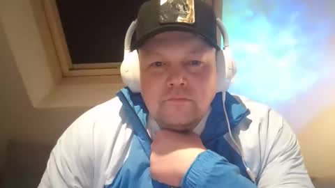 mars0481 online show from March 1, 2026, 3:52 am