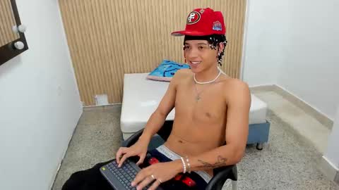 MARSHALL online show from November 5, 2025, 1:22 pm