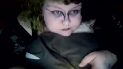 marshallmarx517 online show from May 16, 2026, 2:19 am