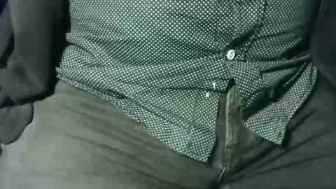 Snapshot of martial04 chatting on January 11, 2026, 8:03 pm martial04 online show from January 11, 2026, 8:03 pm