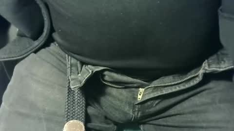 Snapshot of martial04 chatting on January 13, 2026, 4:01 pm martial04 online show from January 13, 2026, 4:01 pm