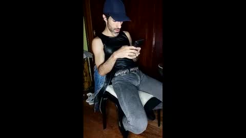 Snapshot of martin_cba chatting on December 20, 2025, 2:51 am Martincba online show from December 20, 2025, 2:51 am