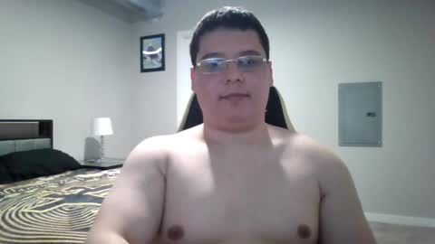 Snapshot of martin_militaryboy chatting on May 8, 2026, 10:15 pm martin_militaryboy online show from May 8, 2026, 10:15 pm