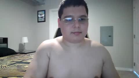 Snapshot of martin_militaryboy chatting on May 9, 2026, 10:26 pm martin_militaryboy online show from May 9, 2026, 10:26 pm