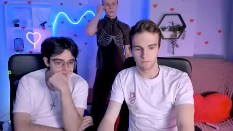 Snapshot of martin_neil chatting on February 14, 2026, 8:27 pm Martin online show from February 14, 2026, 8:27 pm