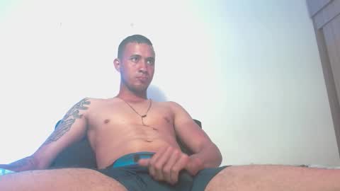 martin_smith20 online show from November 8, 2025, 11:03 pm