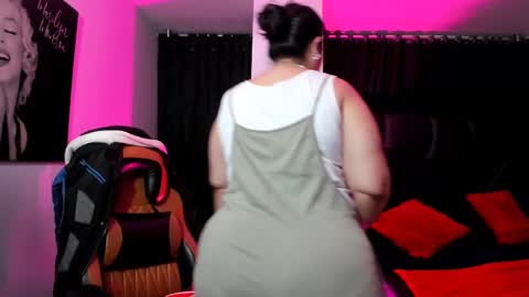   MARTINA   online show from February 10, 2025, 11:34 pm