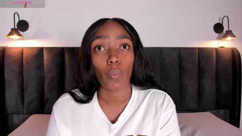 Snapshot of martina_jackson_ chatting on February 3, 2026, 6:40 am Laura online show from February 3, 2026, 6:40 am