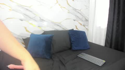 Snapshot of martina_lopezz1 chatting on February 6, 2025, 12:59 pm Martina online show from February 6, 2025, 12:59 pm