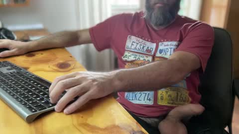 Martincito online show from October 3, 2025, 2:14 pm