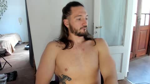Snapshot of martincumking chatting on September 18, 2025, 8:11 pm vikingcumking online show from September 18, 2025, 8:11 pm