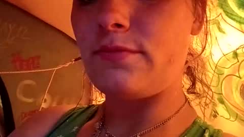 Snapshot of martinhopetaylor chatting on May 15, 2026, 1:12 am martinhopetaylor online show from May 15, 2026, 1:12 am