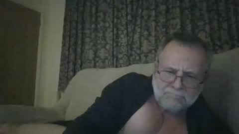 martinrgbxxxx online show from February 6, 2026, 11:30 pm