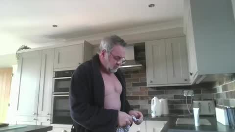 martinrgbxxxx online show from February 24, 2026, 9:40 am