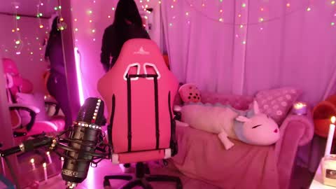 Snapshot of maru_chan_ chatting on December 10, 2024, 3:30 am INSTAGRAM Maruchan 02 online show from December 10, 2024, 3:30 am