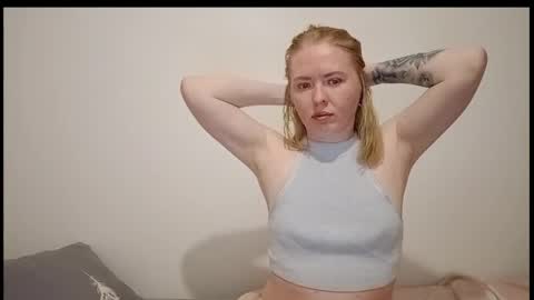 Snapshot of mary318875 chatting on April 4, 2026, 7:11 pm mary318875 online show from April 4, 2026, 7:11 pm