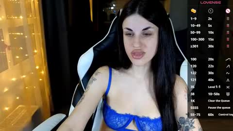 Maria online show from November 26, 2025, 2:29 pm