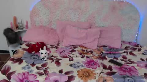 Snapshot of mary_creaamy chatting on January 23, 2025, 9:18 pm mary_creaamy online show from January 23, 2025, 9:18 pm
