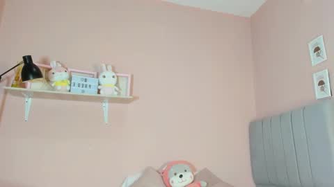 mary_cute9 online show from October 4, 2025, 12:14 pm